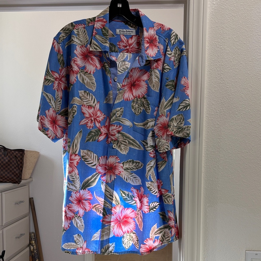 Tommy Bahama shirt size L